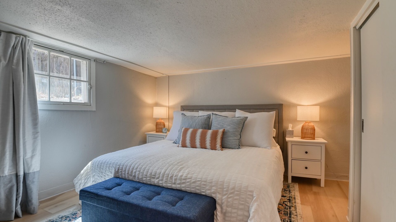 Photo of Bedroom in Old North End