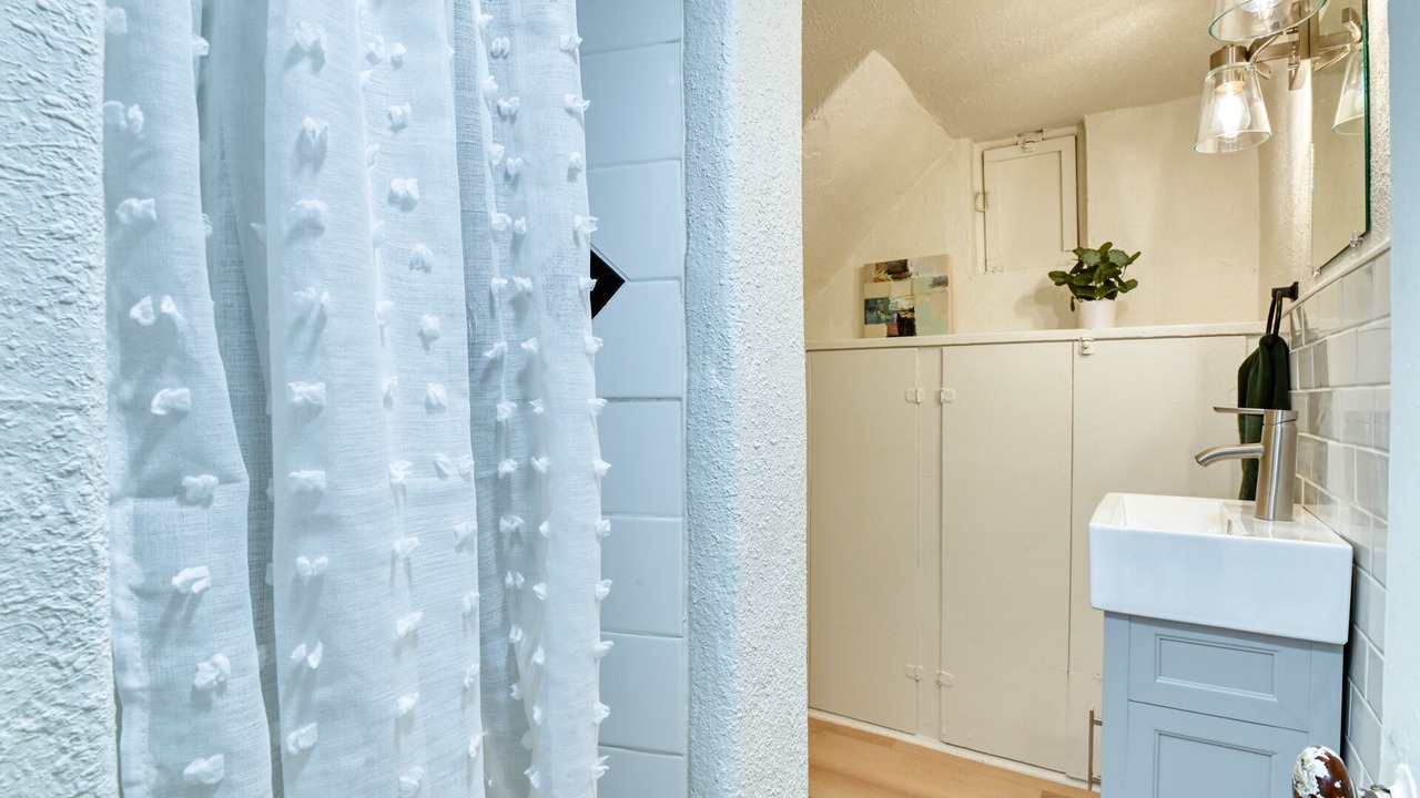Photo of Bathroom in Old North End