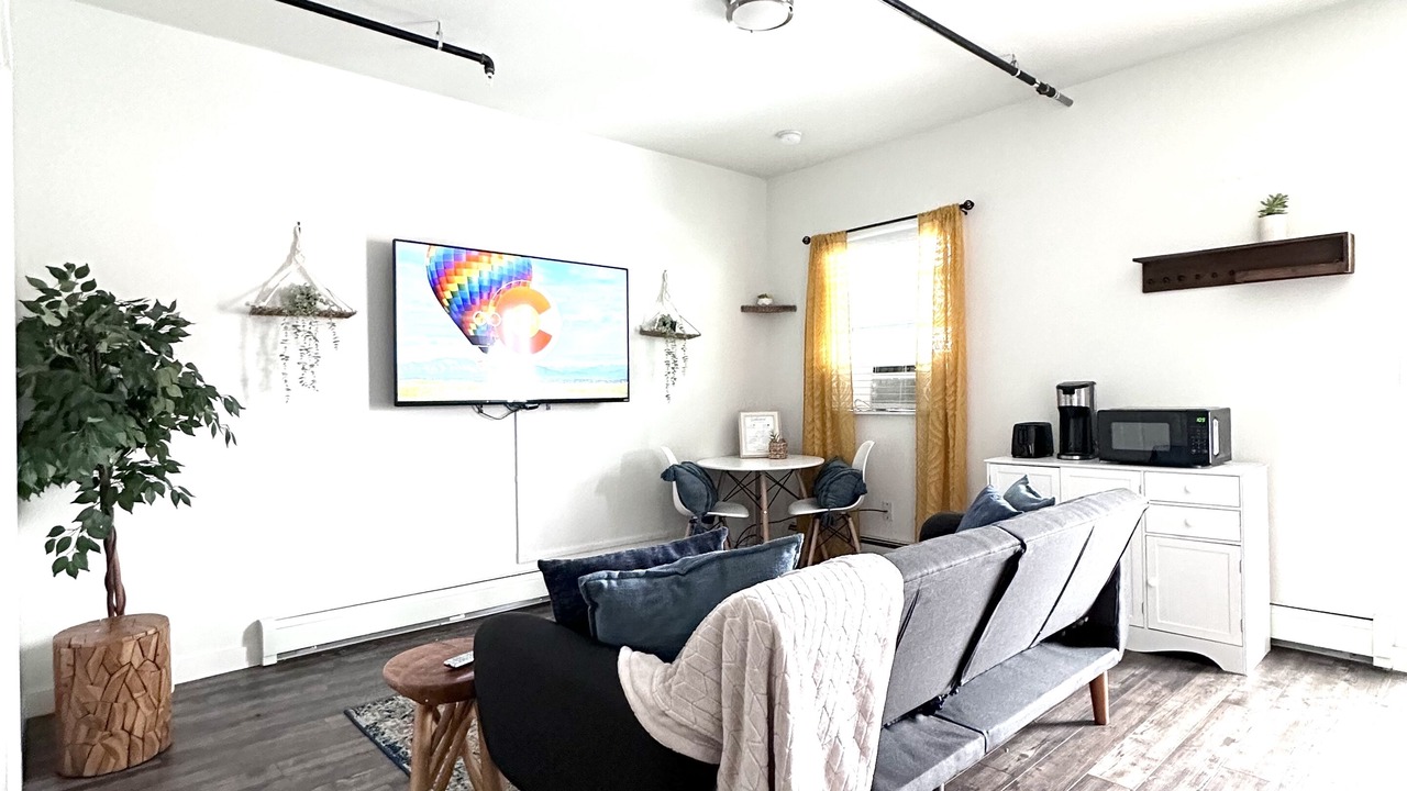 Photo of Livingroom in Scenic Heights