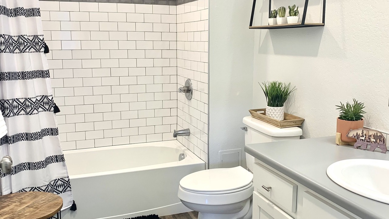 Photo of Bathroom in Scenic Heights