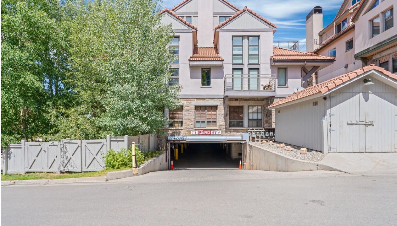 Photo of Outdoor in Mountain Village
