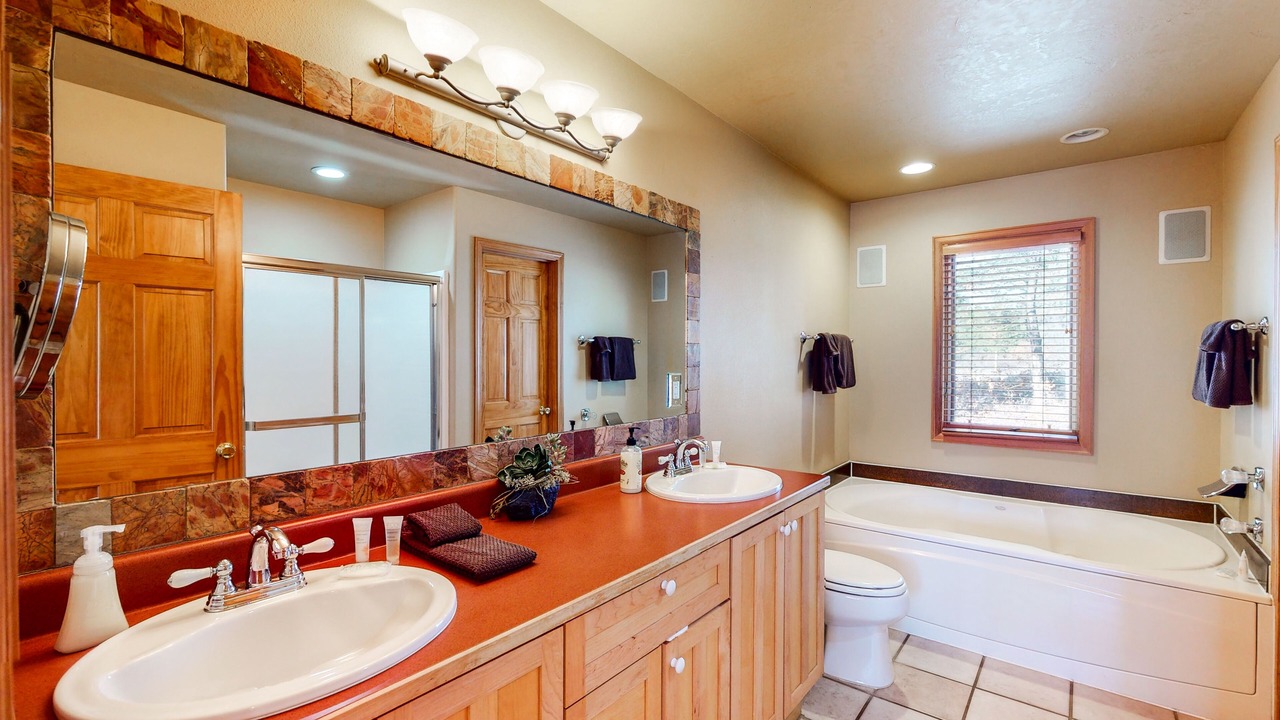 Photo of Bathroom in Twin Creek Village