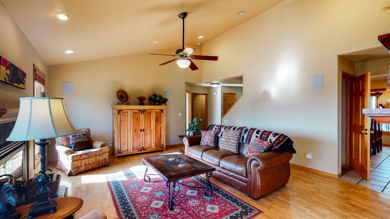 Photo of Livingroom in Twin Creek Village