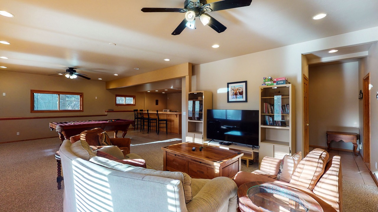 Photo of Bedroom in Twin Creek Village