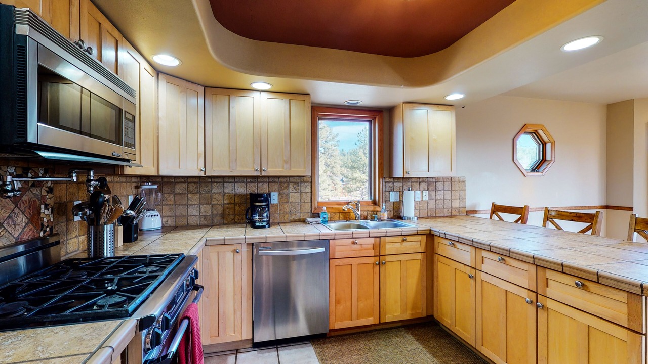 Photo of Kitchen in Twin Creek Village