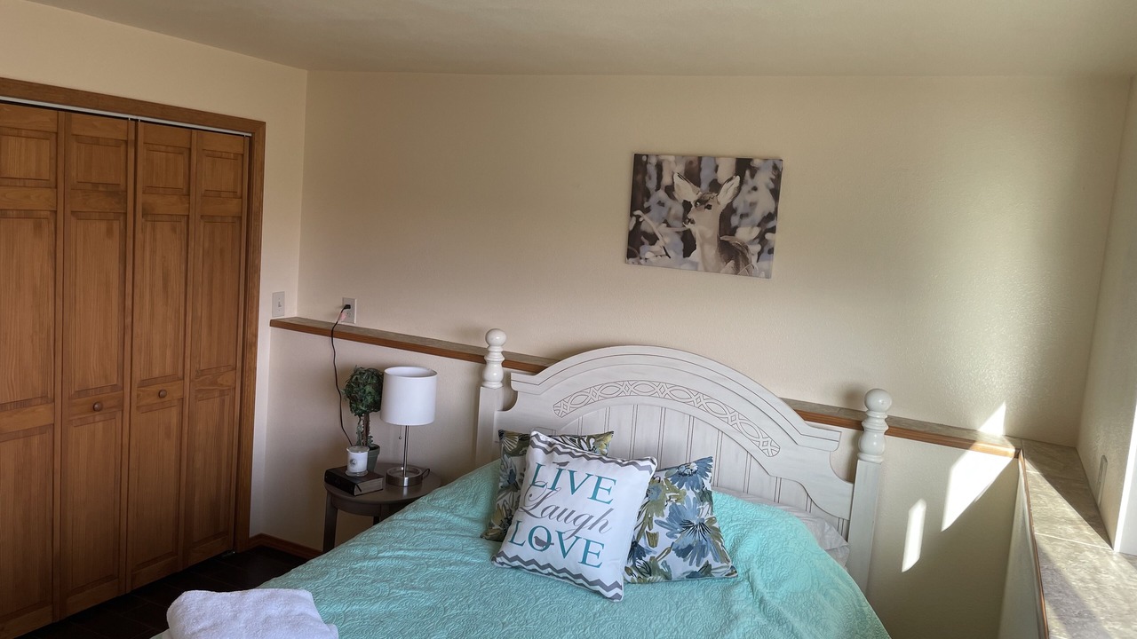 Photo of Bedroom in Divide