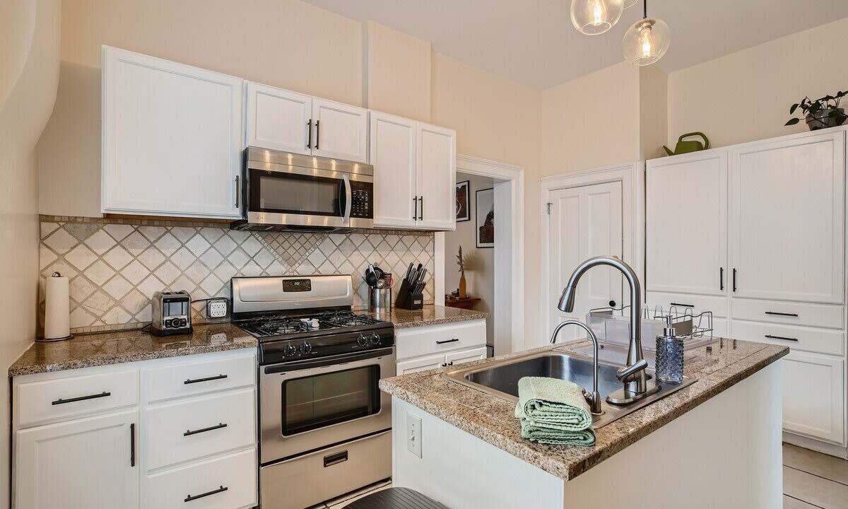 Photo of Kitchen in Lincoln Park