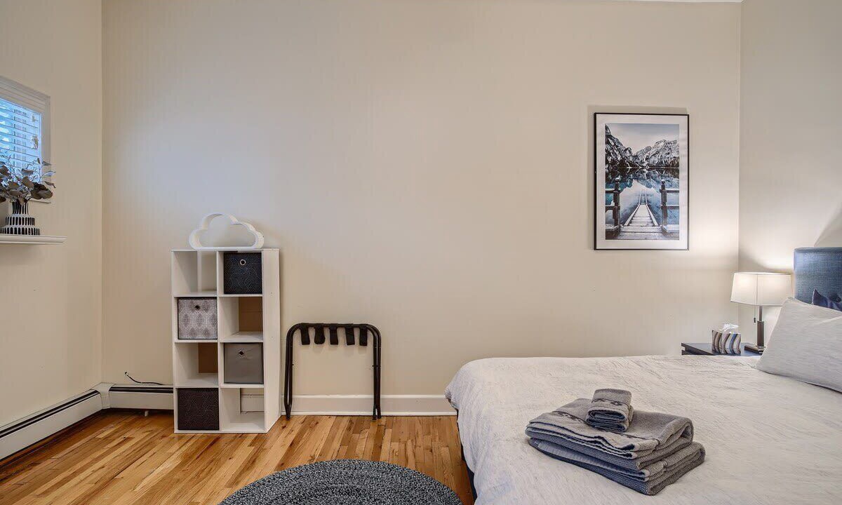 Photo of Bedroom in Lincoln Park