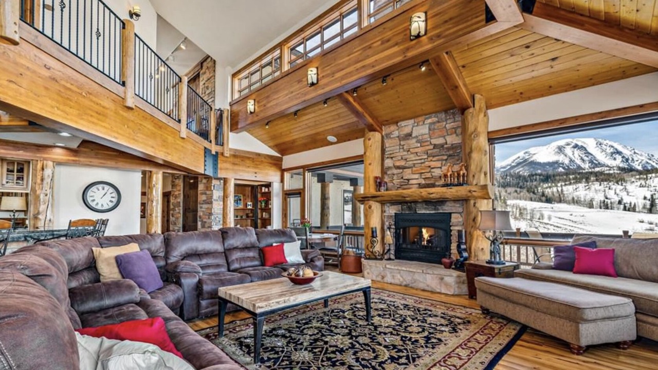 Photo of Livingroom in Silverthorne