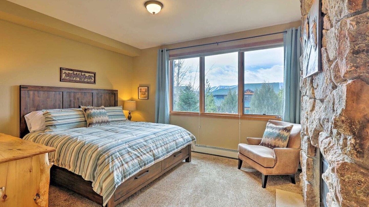 Photo of Livingroom in Fraser