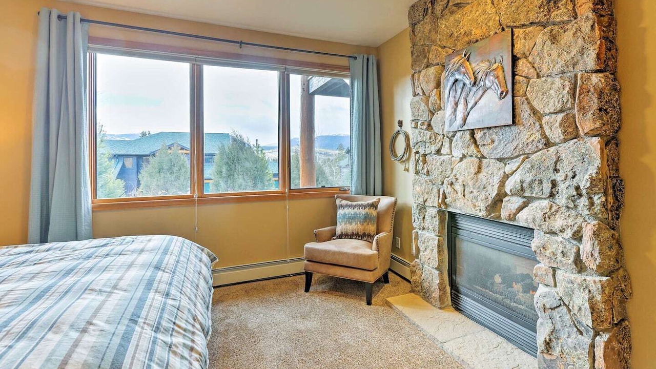 Photo of Livingroom in Fraser