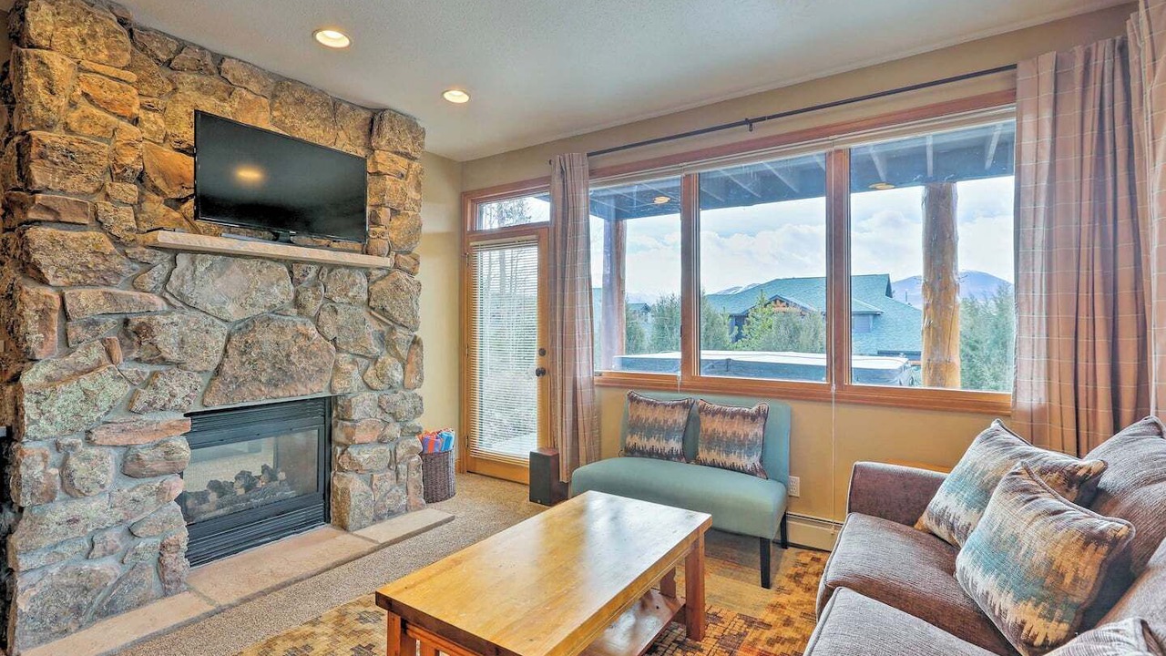 Photo of Livingroom in Fraser