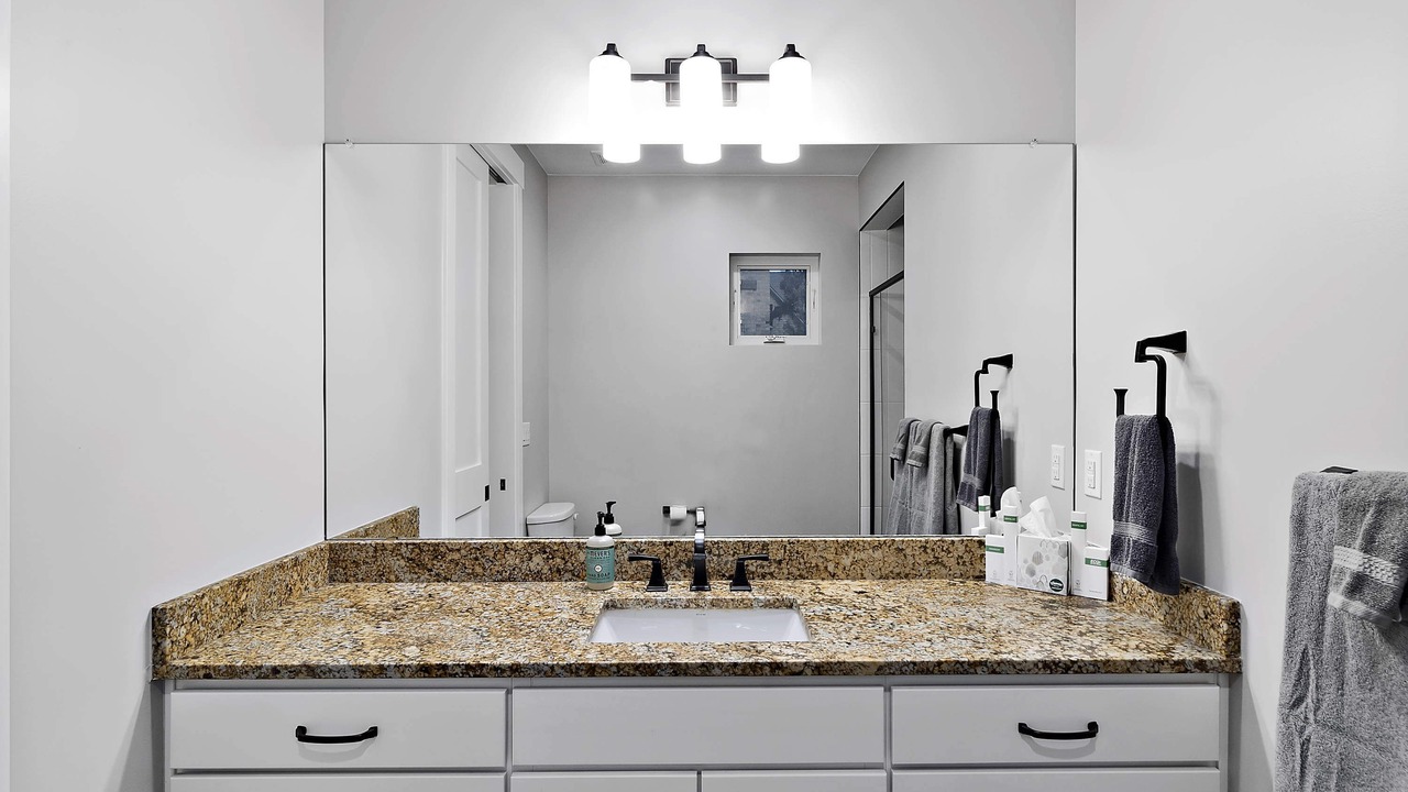 Photo of Bathroom in Skyland