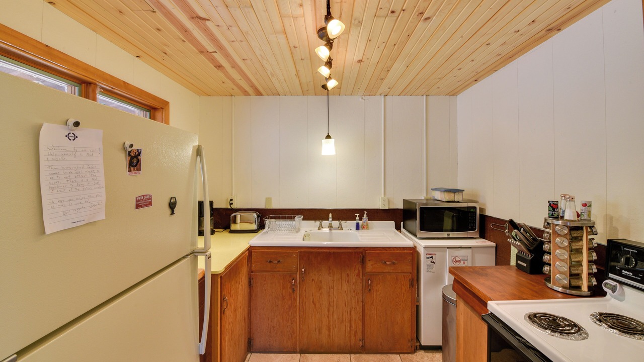 Photo of Kitchen in Twin Lakes