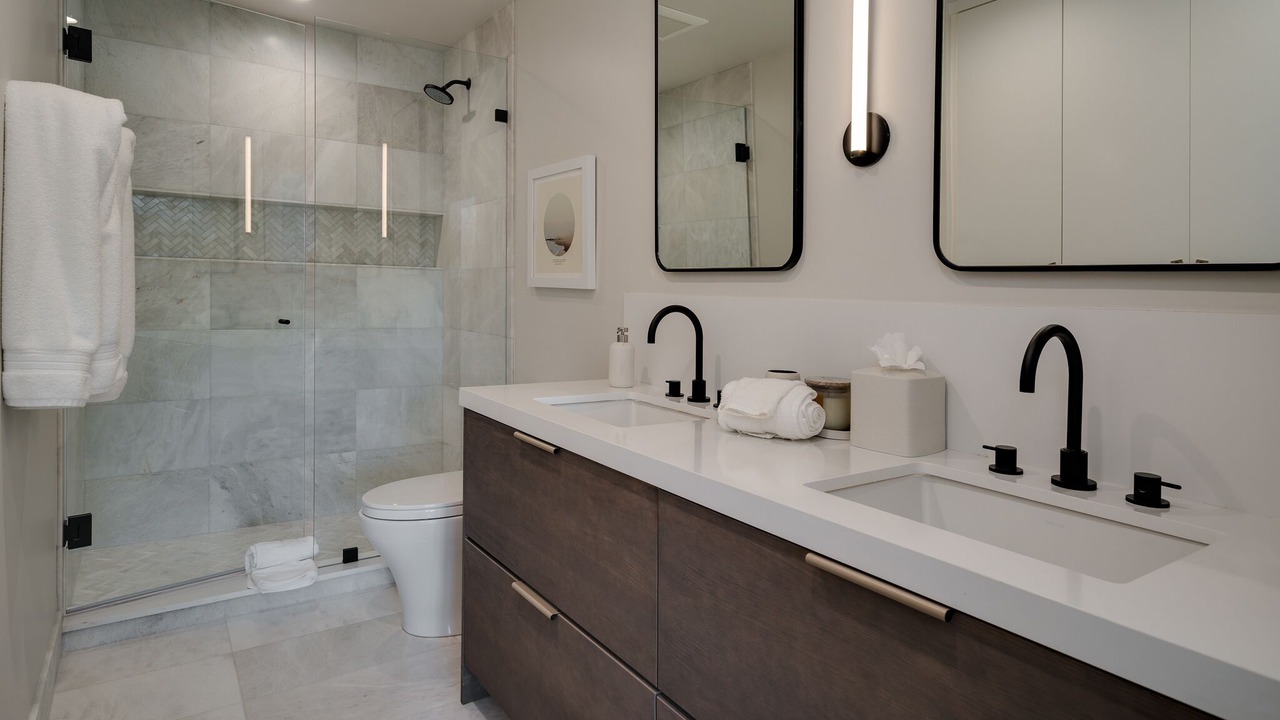 Photo of Bathroom in Highlands Townhomes