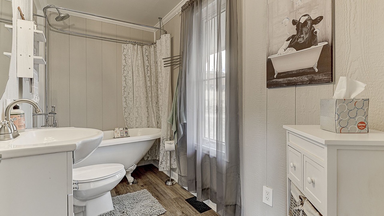 Photo of Bathroom in Victor