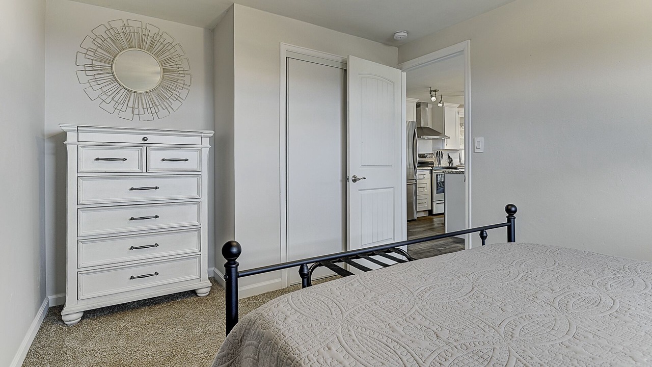 Photo of Bedroom in Victor