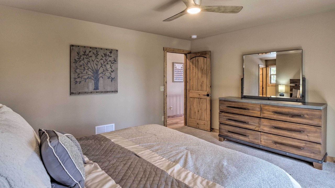 Photo of Bedroom in Valley of the Sun