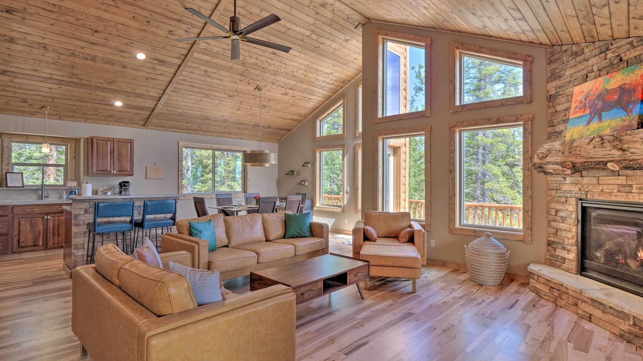 Photo of Livingroom in Valley of the Sun