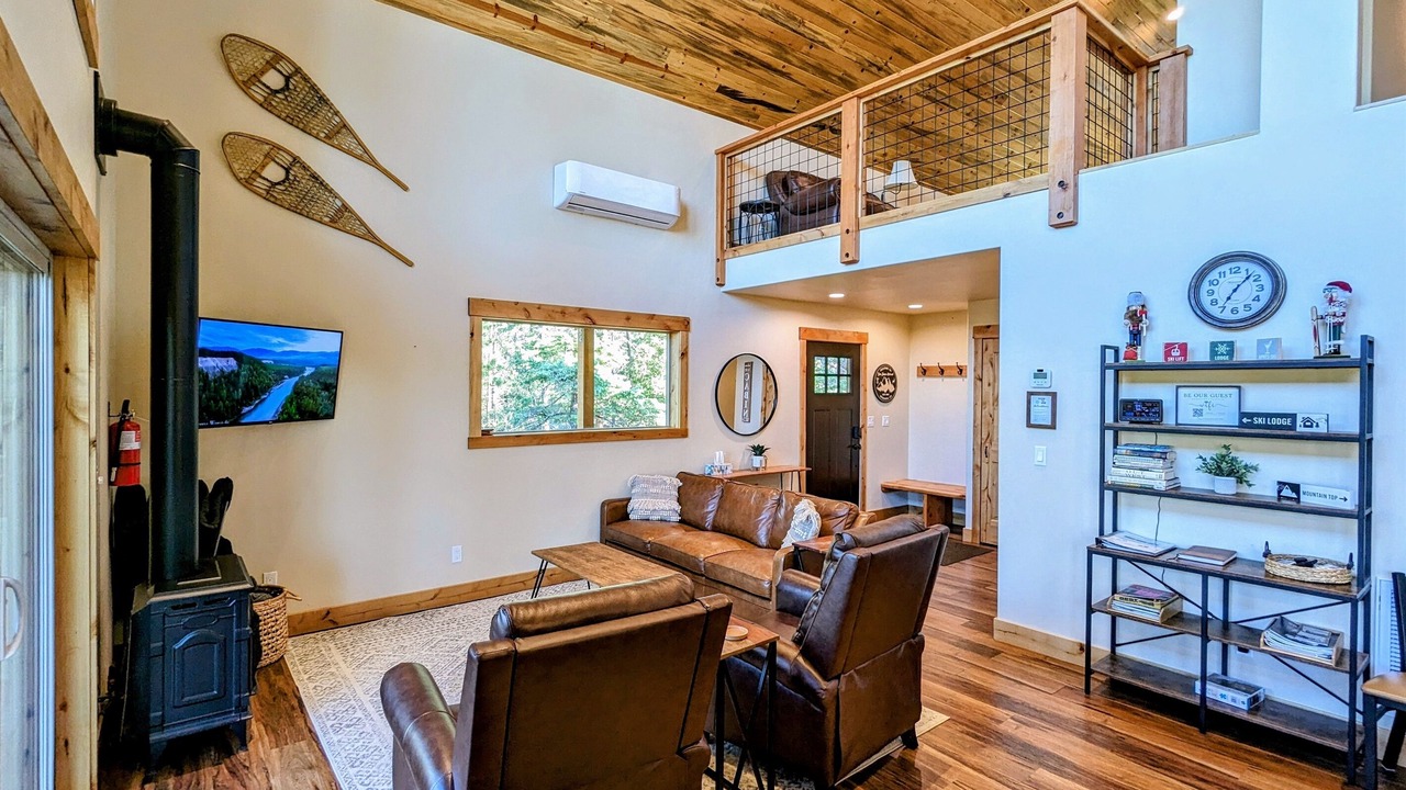 Photo of Bedroom in Columbine Lake