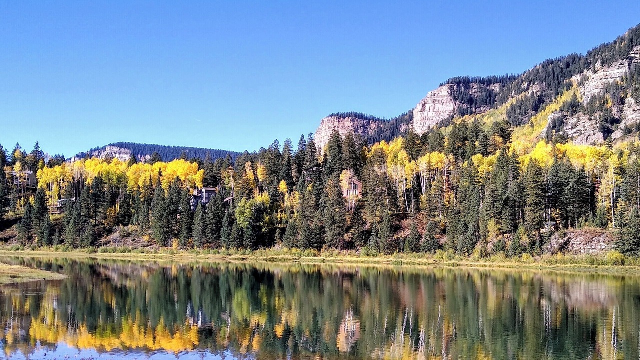 Photo of Outdoor in Columbine Lake