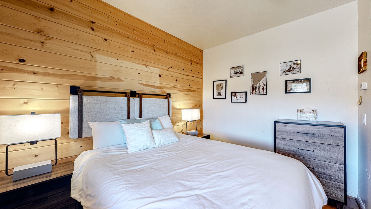 Photo of Bedroom in San Juan River Village