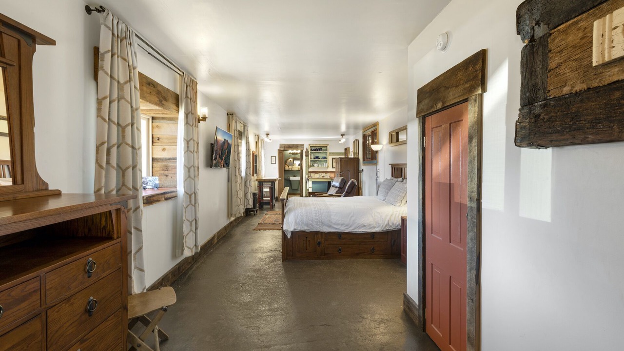 Photo of Others in Creede