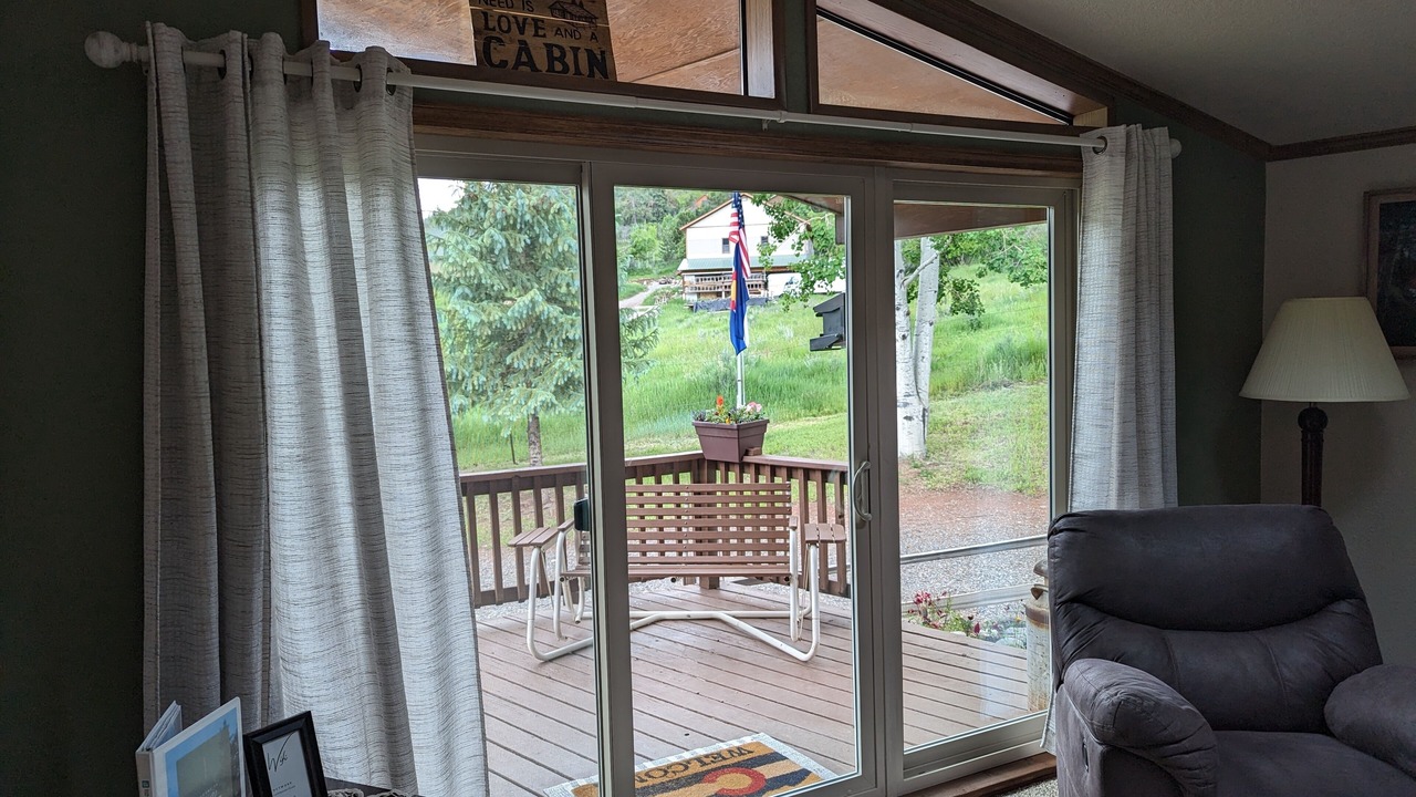 Photo of Livingroom in Idlewild Estates