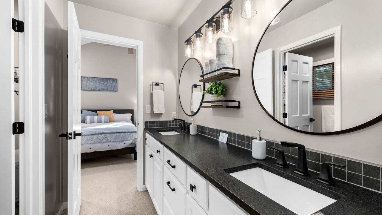 Photo of Bathroom in Aspen Brook