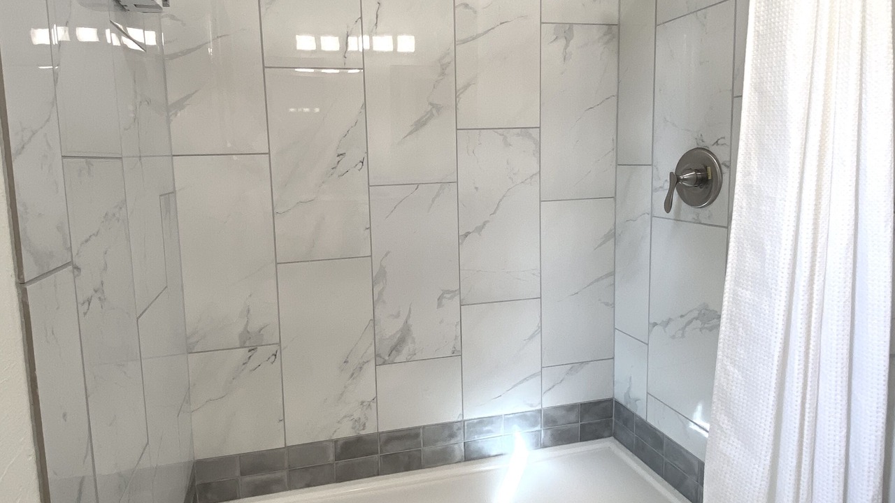 Photo of Bathroom in Garfield
