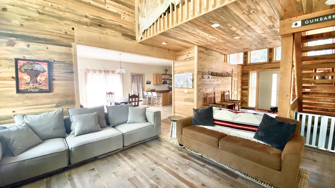 Photo of Livingroom in Garfield