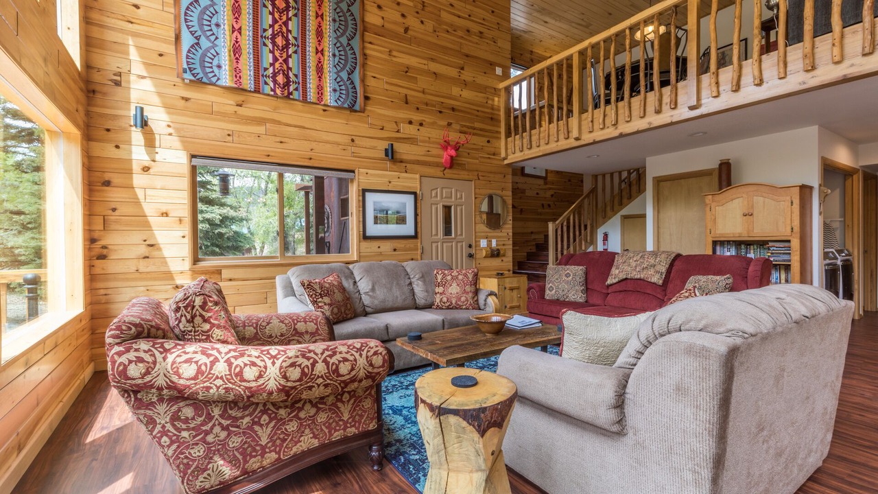 Photo of Bedroom in South Fork