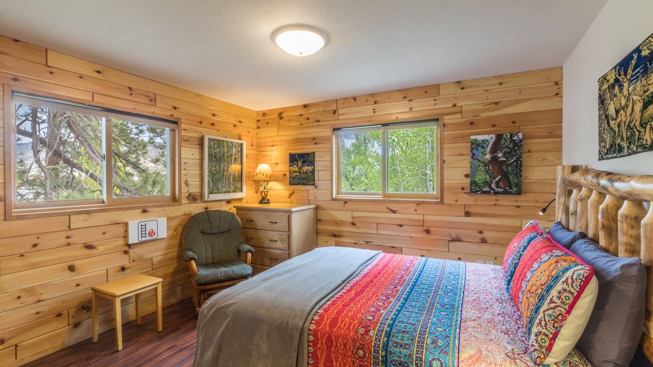 Photo of Bedroom in South Fork