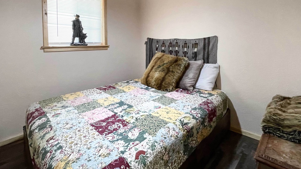 Photo of Bedroom in Coaldale
