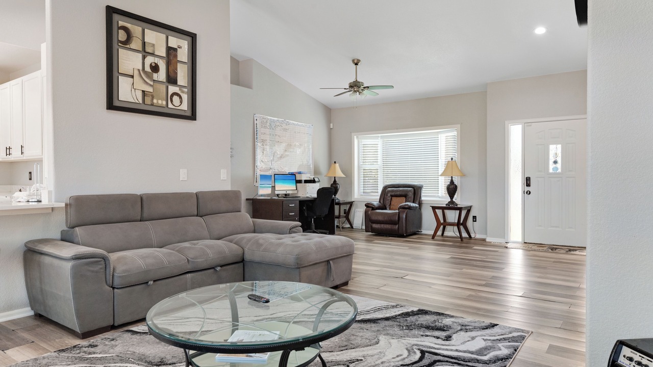 Photo of Livingroom in Montbello