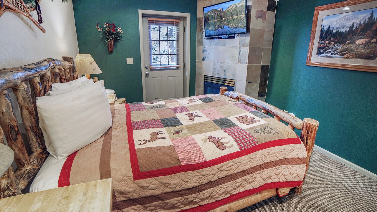 Photo of Bedroom in Estes Park