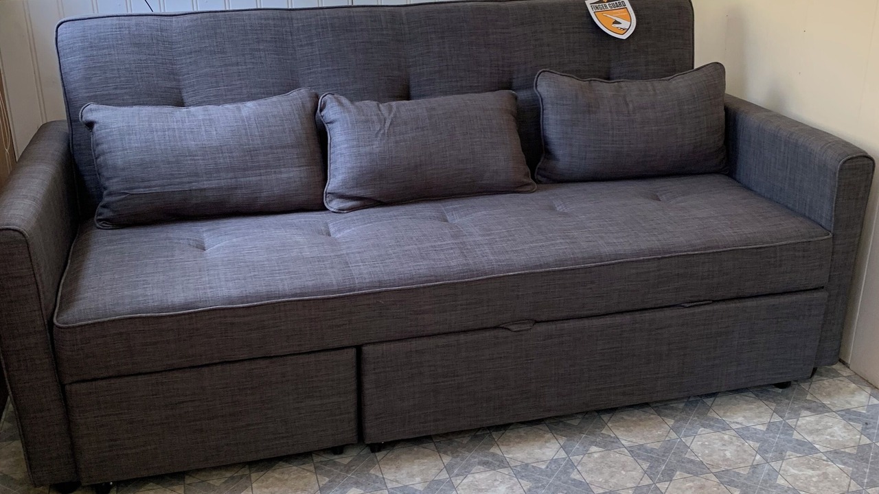 Photo of Livingroom in Drake