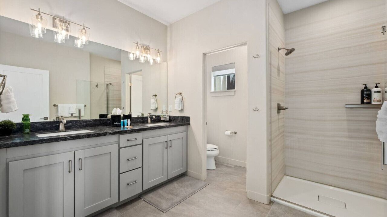 Photo of Bathroom in Silvercreek