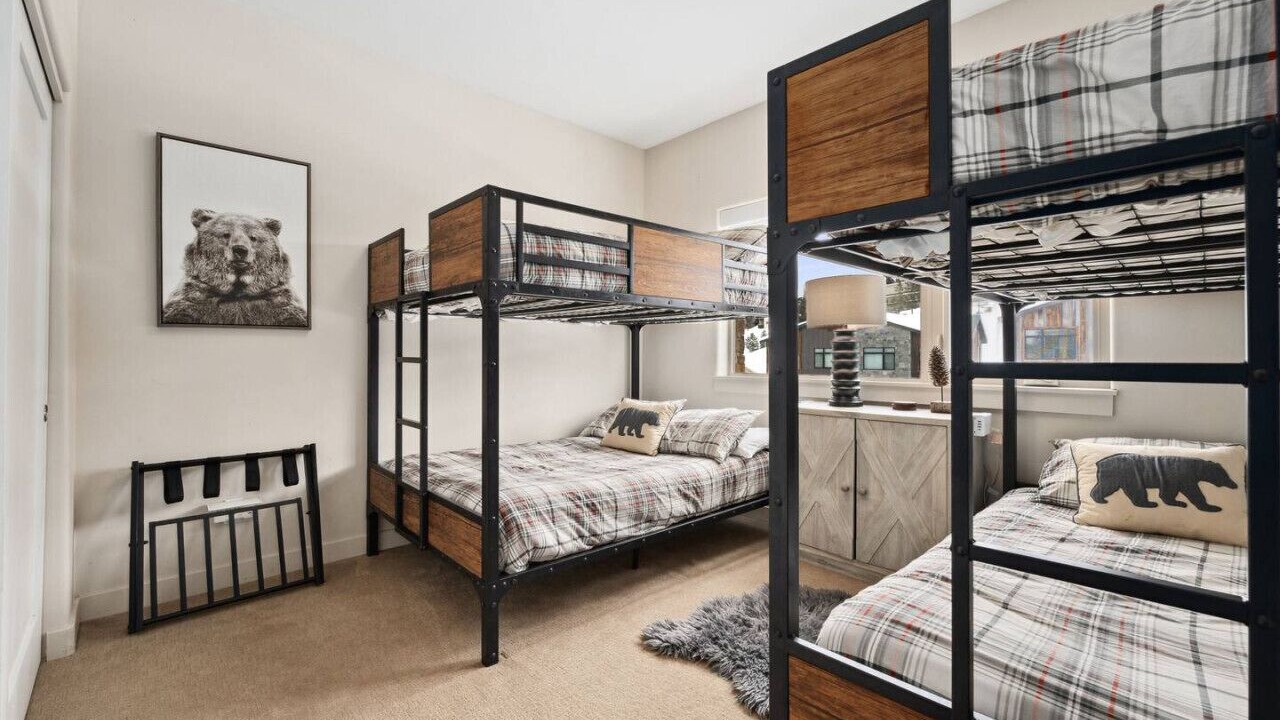 Photo of Bedroom in Silvercreek