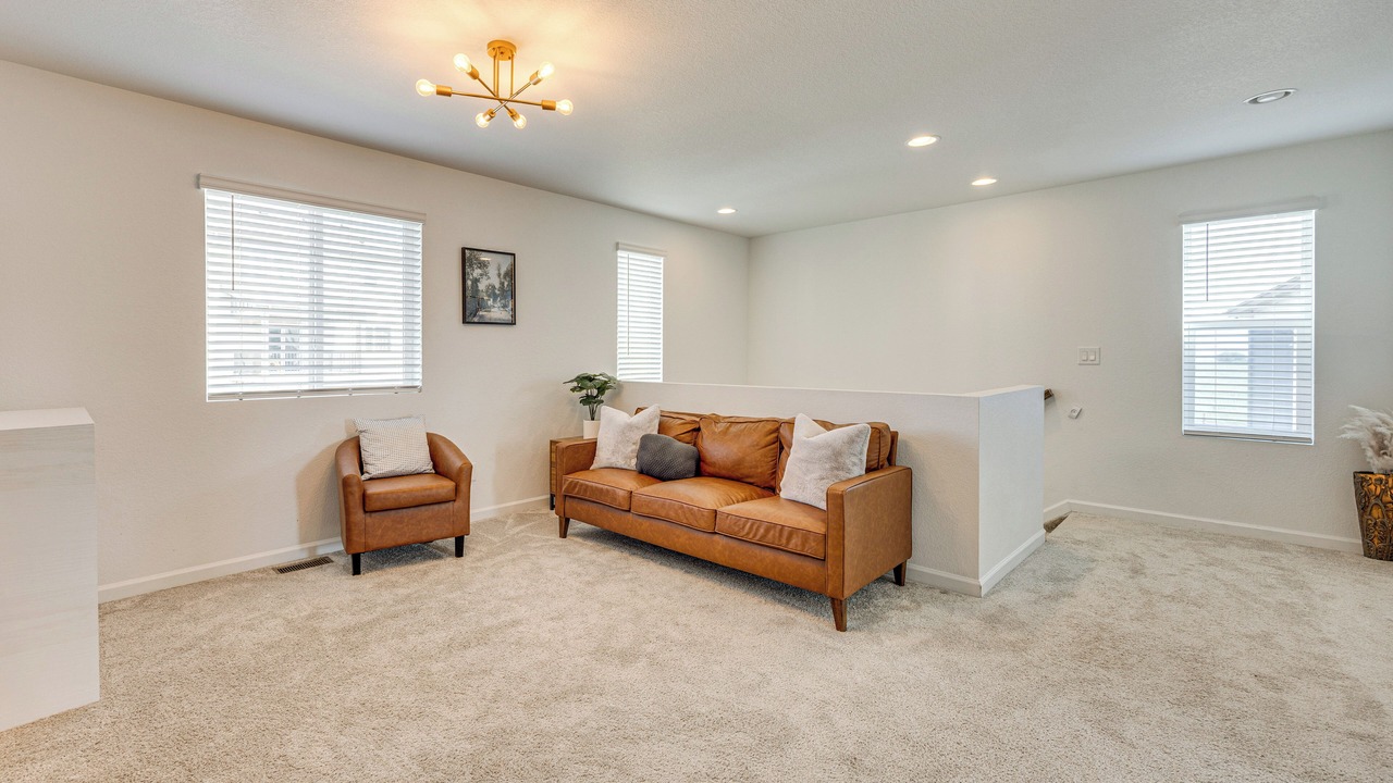 Photo of Livingroom in Security-Widefield