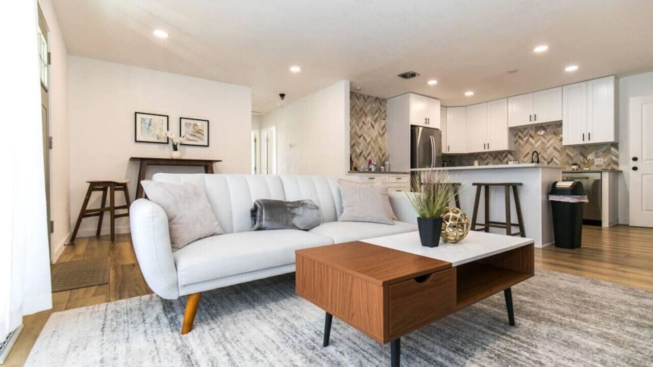 Photo of Livingroom in Berkley