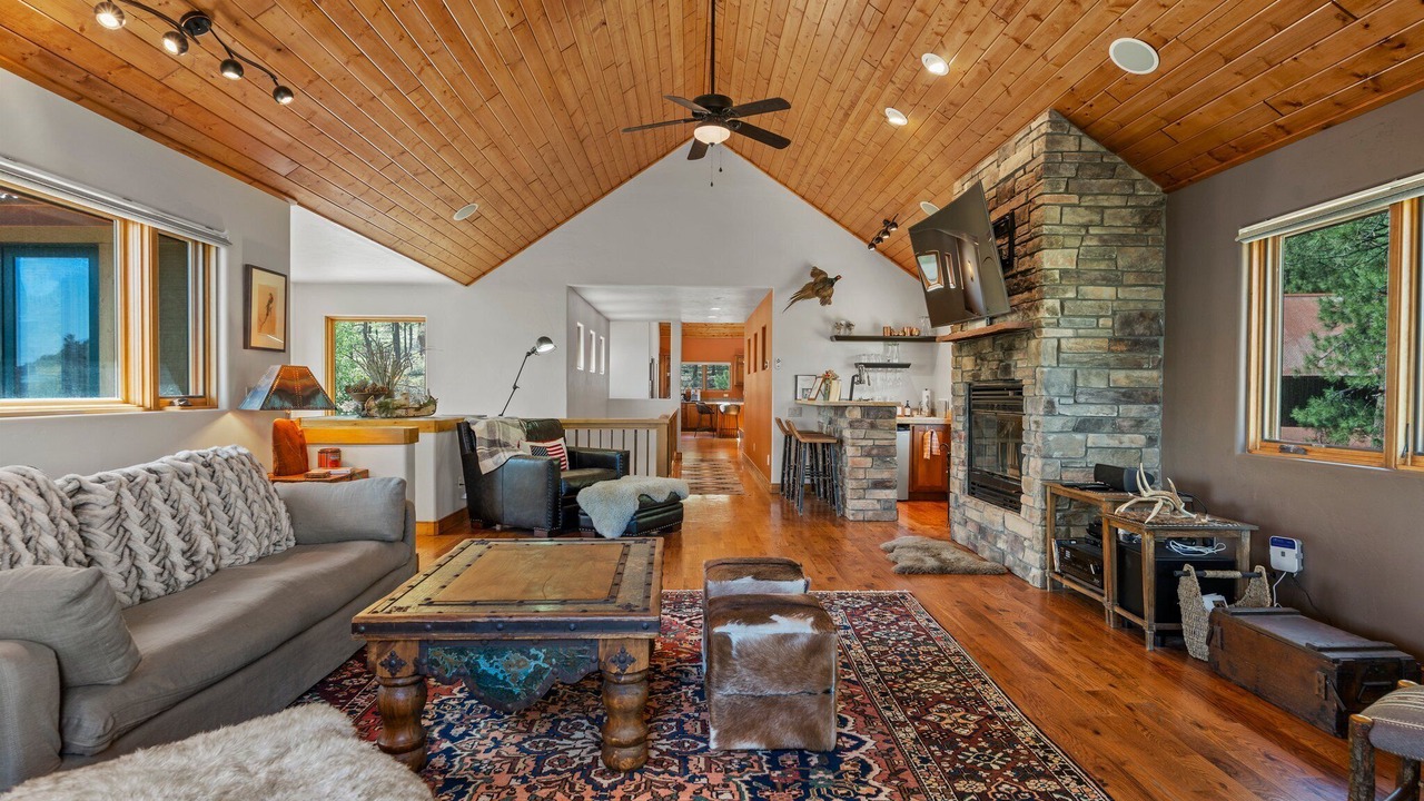 Photo of Livingroom in Durango - Purgatory