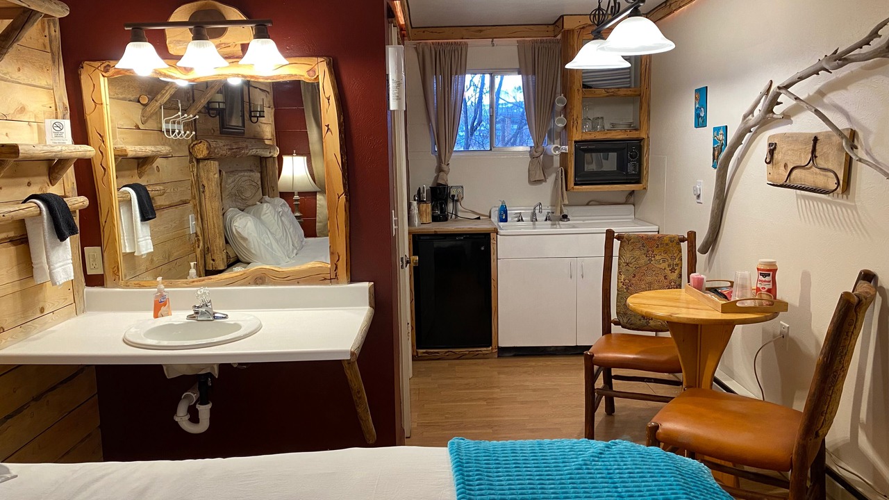 Photo of Bedroom in Cedaredge