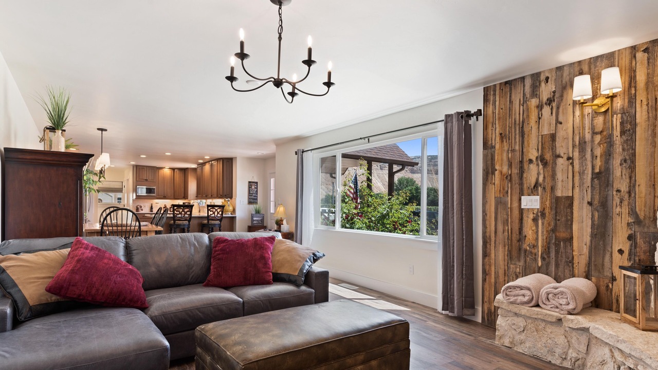 Photo of Livingroom in Palisade