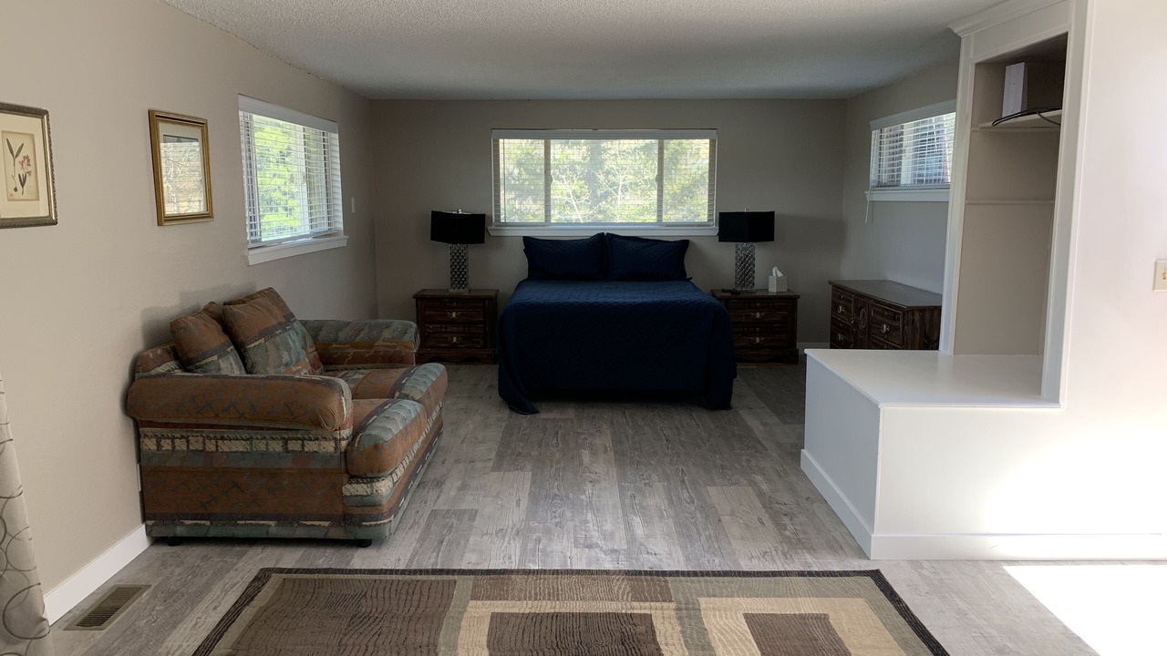 Photo of Livingroom in Coal Creek