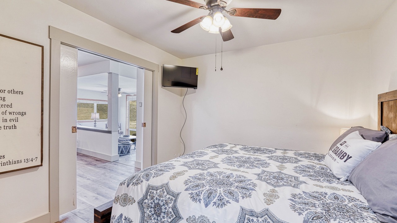 Photo of Bedroom in Silvercreek