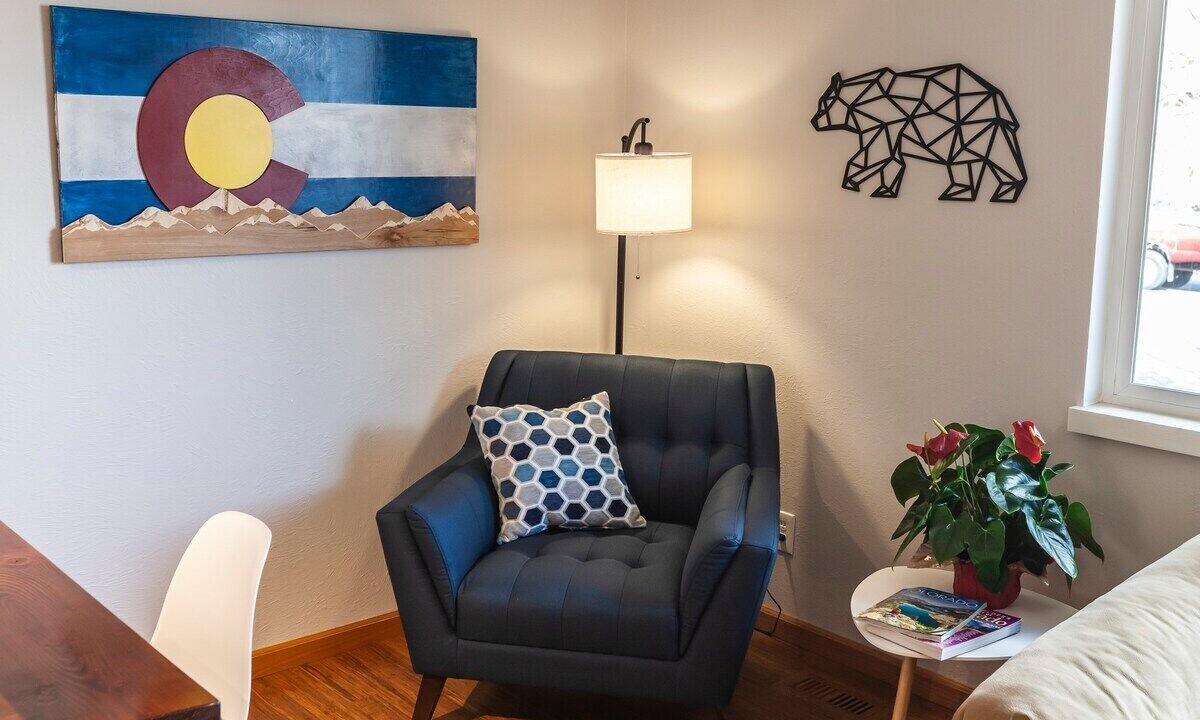 Photo of Livingroom in North Central Westminster