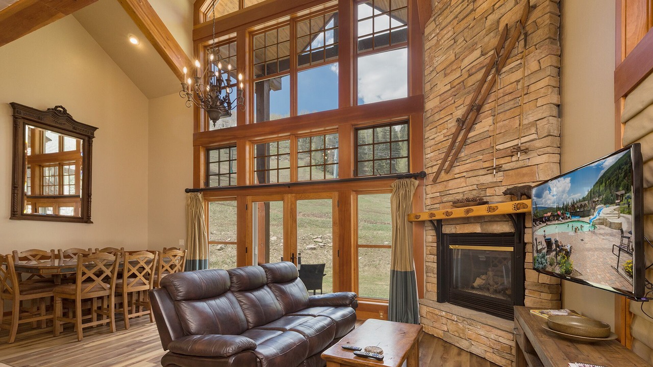 Photo of Livingroom in Purgatory