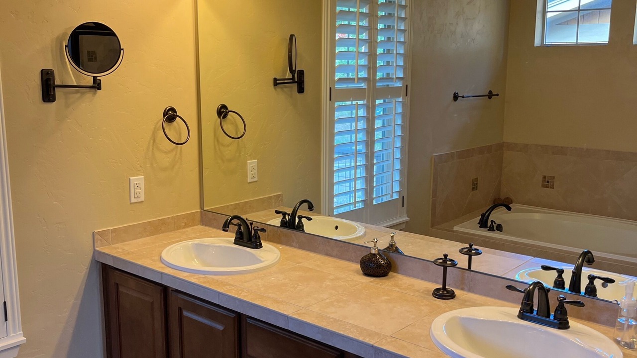 Photo of Bathroom in Silvercreek
