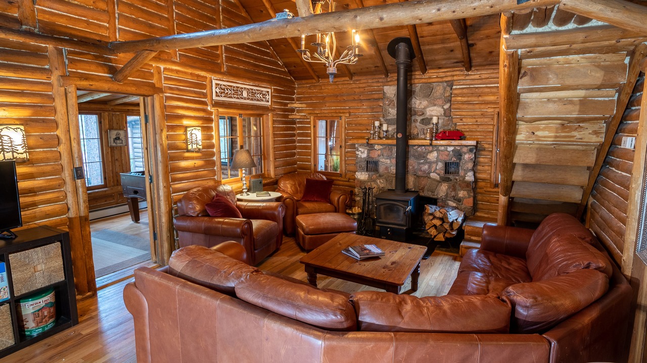 Photo of Bedroom in Indian Hills